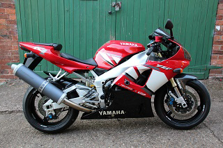 2002 Yamaha R1